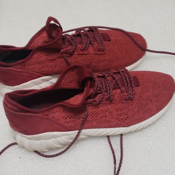 ADIDAS - Picture 3 of 16